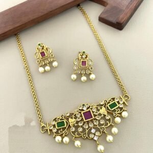 ad stone choker rs.550