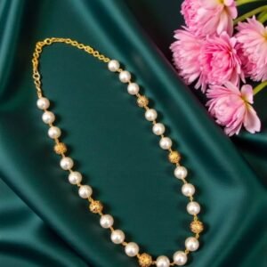 swarovski pearl necklace rs.850